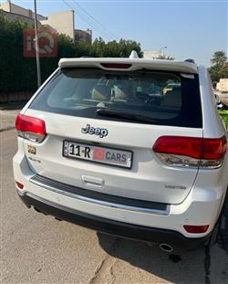 جیپ گراند شیرۆکی